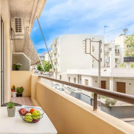Classy Vintage Apt Near Centre Apartament *